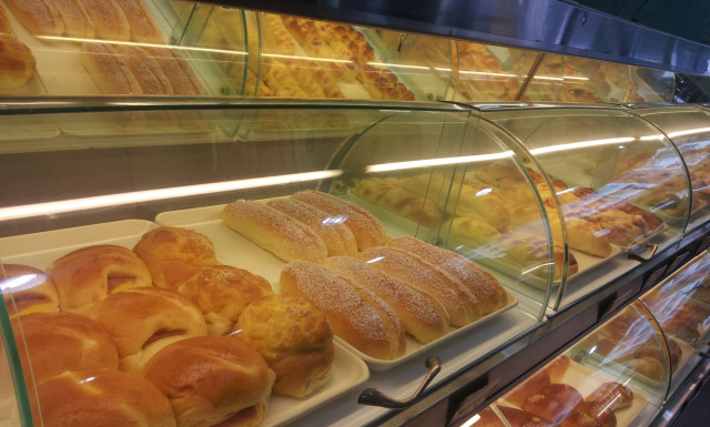 頂讓生意 : 葵涌麵包店