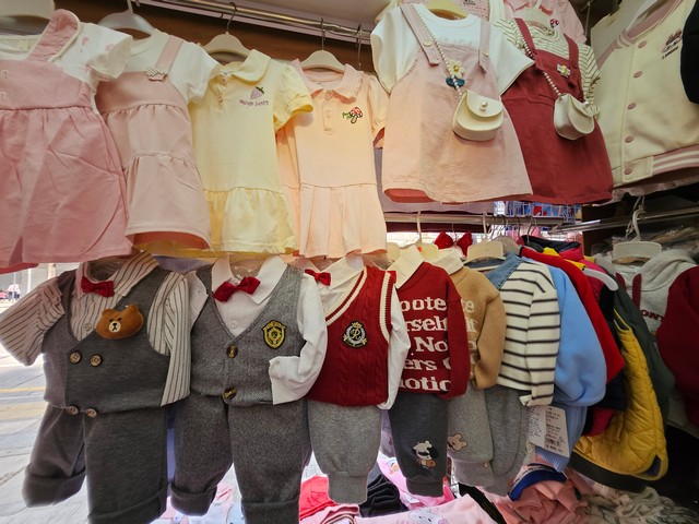 300平方呎, 特許經營 | 生意頂讓, 土瓜灣平租口碑童裝店轉讓, 零售業