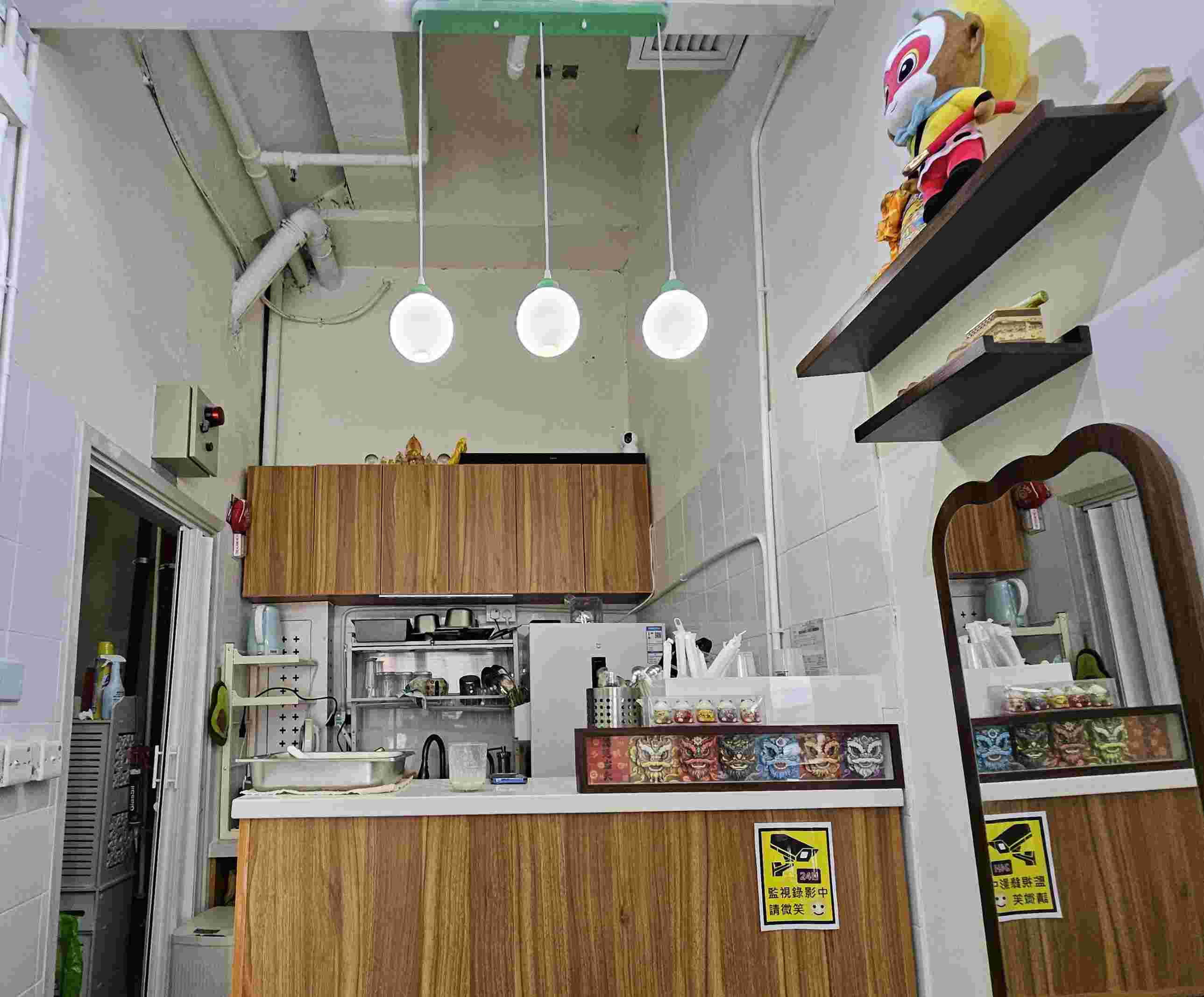 土瓜灣裝修精緻食品店頂手