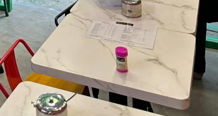 油麻地粉麵店出讓