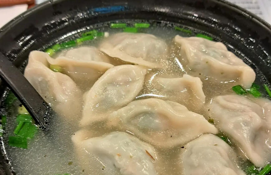 ⼤⾓咀粉麵店出讓