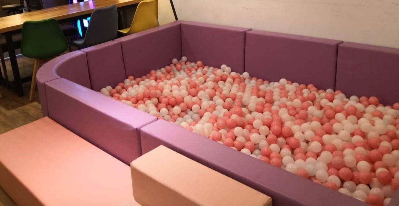 party room 創業 